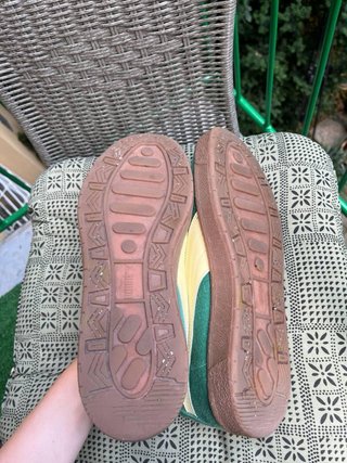 Puma Delphin Talla 44 Verde/Beige
