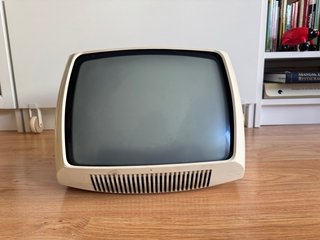 TV Inter Portátil Años 70 Beige