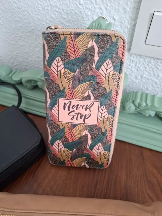 Neceser Mango y 2 Carteras de regalo