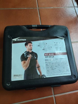 Banco de pesas Domyos 500 + kit 20kg