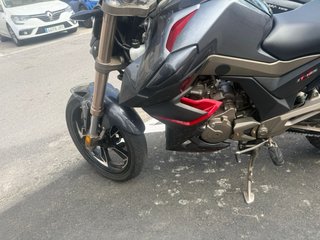 Zontes 125U Negra y Roja
