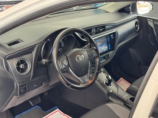Toyota Auris Touring Sports 1.8H 136cv Automático