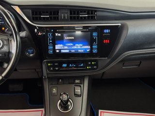 Toyota Auris Touring Sports 1.8H 136cv Automático