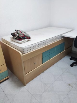 Habitación infantil  completa de madera.