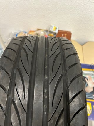 Neumático Yokohama 225/35 R17 86Y