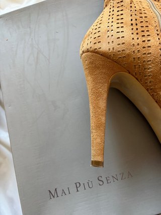 Mai Piu Senza Talla 37 Italiano