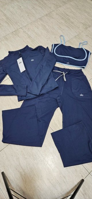Conjunto Alo Yoga 3 Piezas Azul