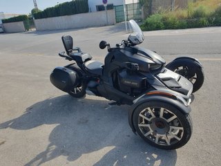 Can-Am Ryker Trike 900 modelo rally