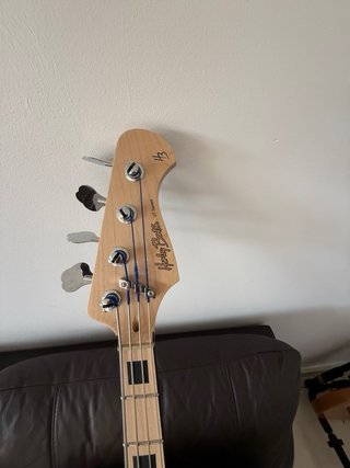 Bajo Harley Benton JB 75 Vintage+ pedal a eleccion