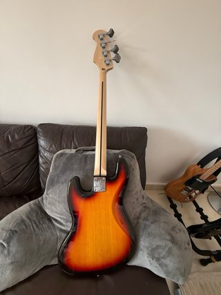 Bajo Harley Benton JB 75 Vintage+ pedal a eleccion