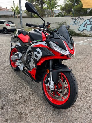 Aprilia Tuono 660