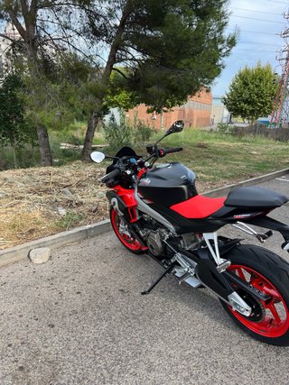 Aprilia Tuono 660