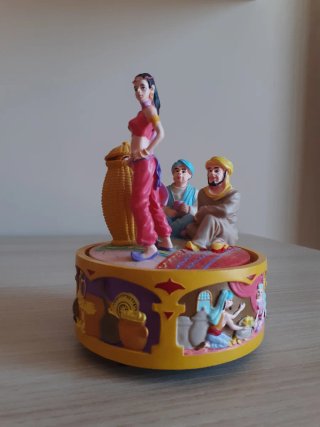 Caja Musical Vintage Alibaba y 40 Ladrones
