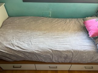 Cama  individual con cajones y colchon