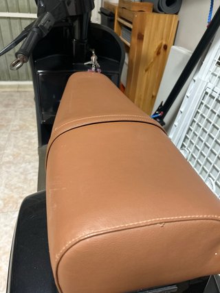 Vespa 80s Negra