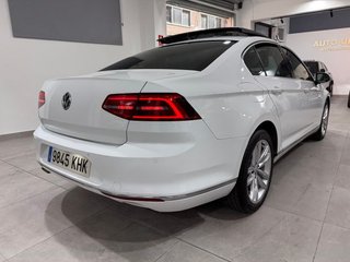 Volkswagen Passat 1.8 SPORT DSG 180CV