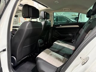 Volkswagen Passat 1.8 SPORT DSG 180CV