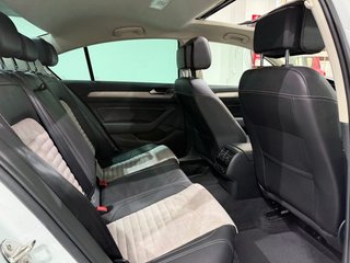 Volkswagen Passat 1.8 SPORT DSG 180CV