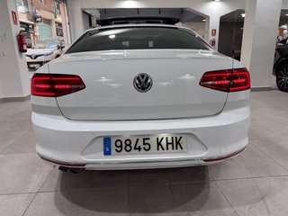 Volkswagen Passat 1.8 SPORT DSG 180CV