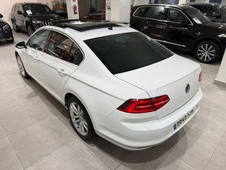 Volkswagen Passat 1.8 SPORT DSG 180CV