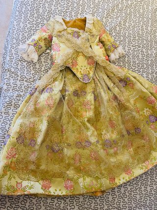 Traje de Fallera color champagne para Niña 4 Años