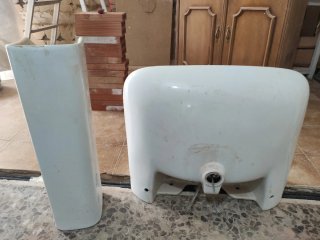 Lavabo de baño de porcelana