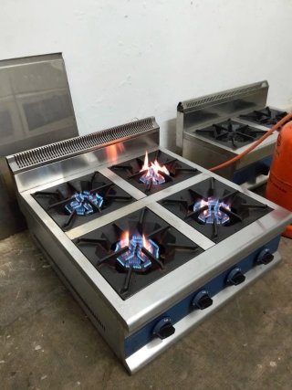 Cocina de gas butano 4 fuegos industrial