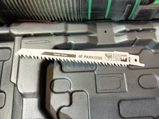 Sierra Sable PARKSIDE 20V Recargable