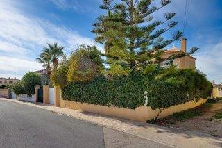 Casa pareada en venta en La Siesta - El Salado - Torreta en Torrevieja