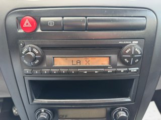 SEAT CORDOBA 1.4 i 85 CV TAN SOLO 88.000 KM