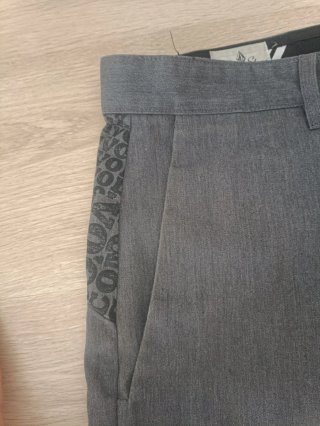 Pantalón corto Volcom gris talla L