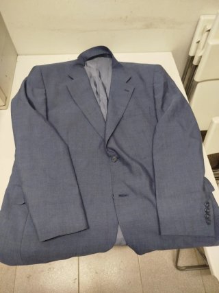 Traje azul hombre