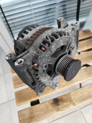 [AVERIADO]Alternador Bosch 0 121 715 029 Mercedes