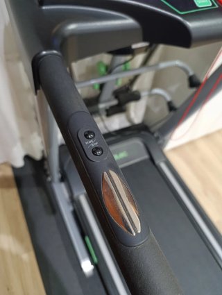 Cinta de Correr Cecotec Extreme Track + Vibrador