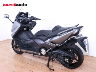YAMAHA T-MAX 530