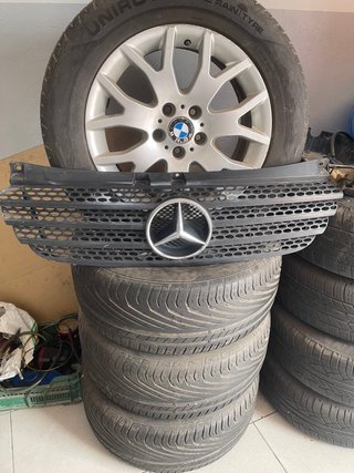 Rejilla Delantera Mercedes Vito con Logo