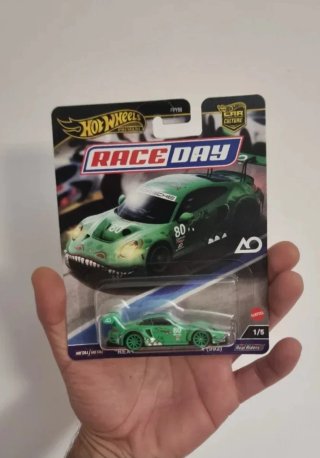 Hot Wheels Porsche Rexy Race Day 1/5