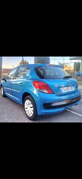 Peugeot 207 2012