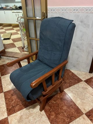 Mecedora provenzal tela y madera