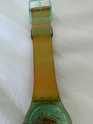 Reloj Swatch Multicolor Rayas