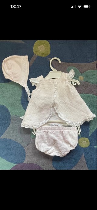 Jesusito 3 meses con capota y pololos