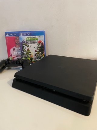 PS4 Slim 500GB Negra + Juegos y Mando