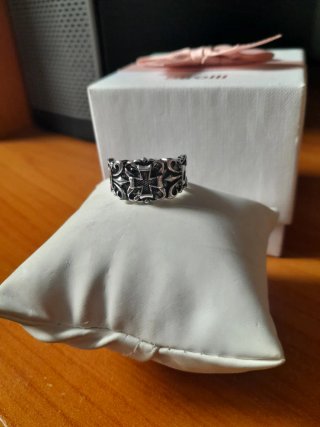 Anello uomo con croce