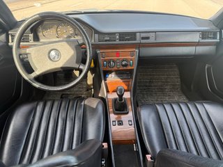 Mercedes-Benz Clase E w124 250D
