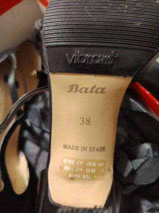 Scarpe Bata donna pelle nere tg 38