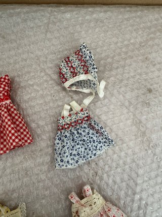 Ropita hecha a mano para Barriguitas