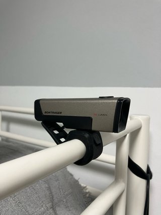 Luz Bontrager ION COMP R