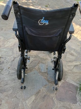 Silla de ruedas plegable