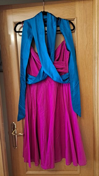 Vestido fucsia Trucco con lazo azul T42