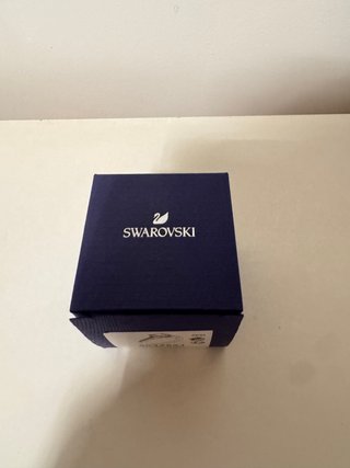 Anillo Swarovski Attract Round Plata